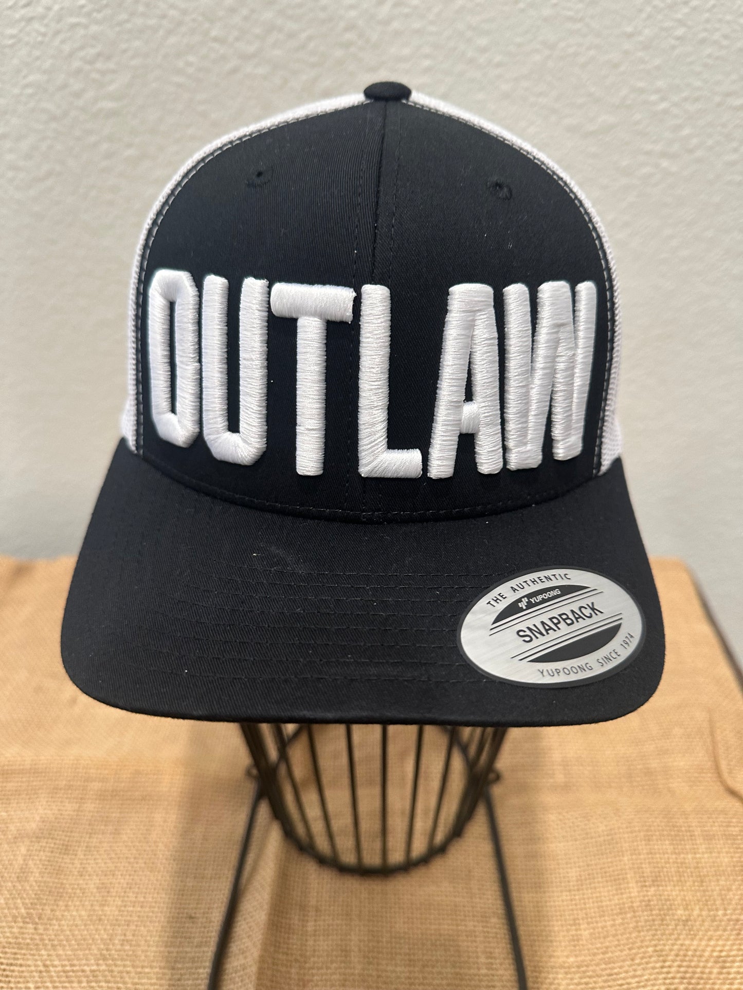 EMBROIDERED OUTLAW HAT