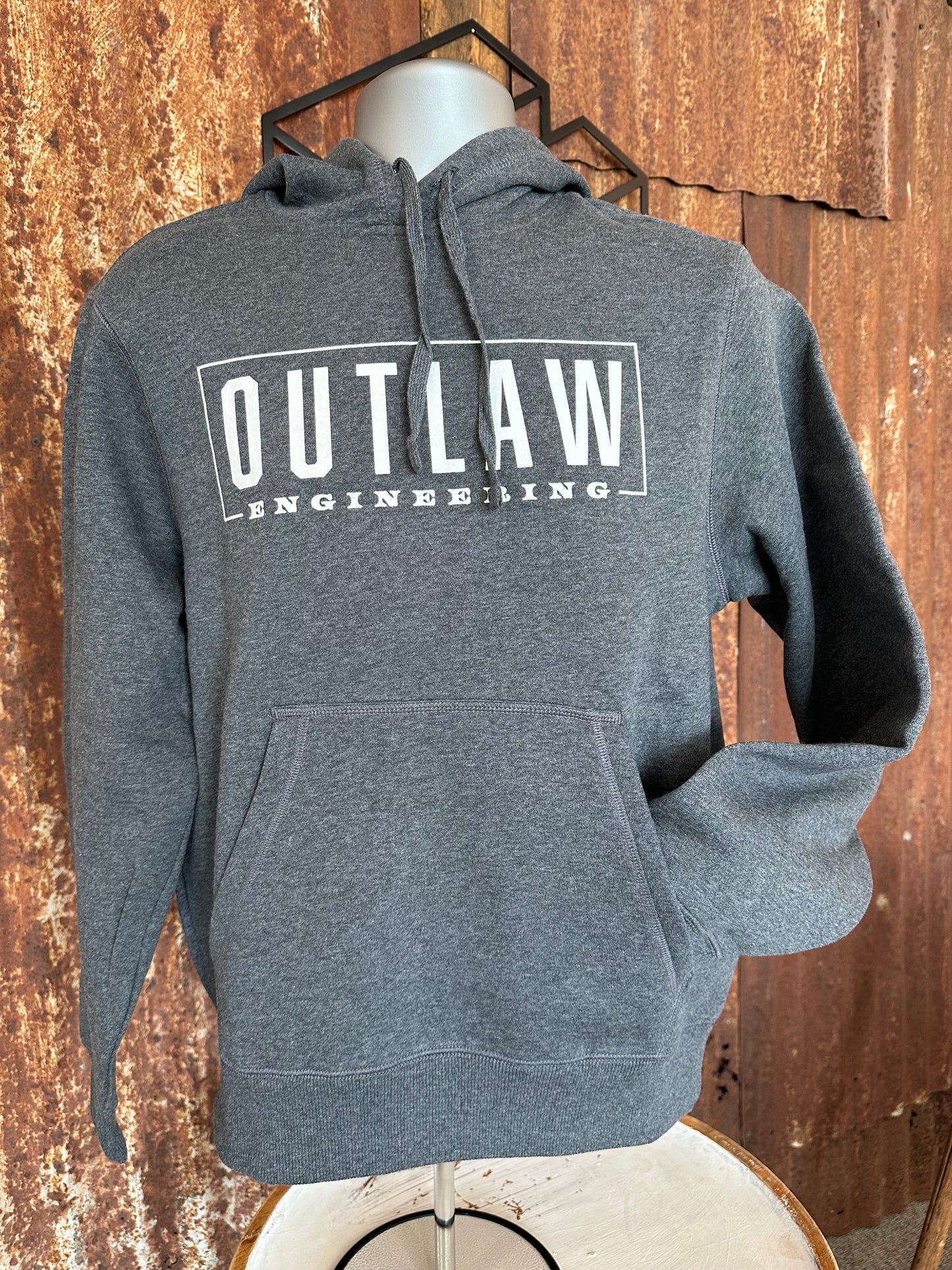 MEN's OUTLAW LOGO HOODIE